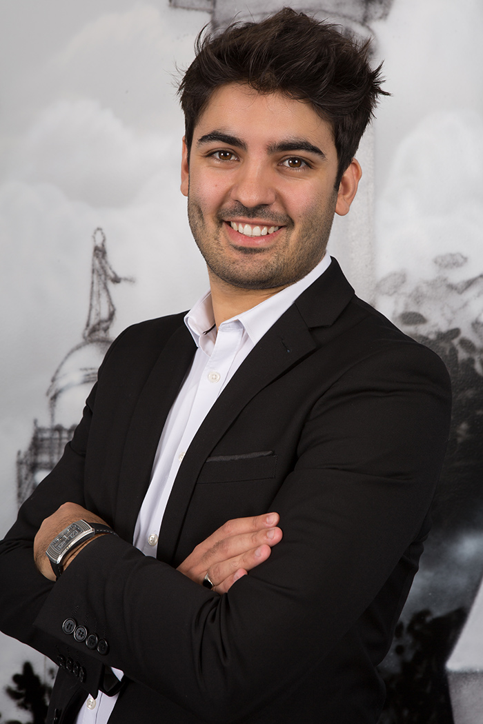 Portrait Corporate