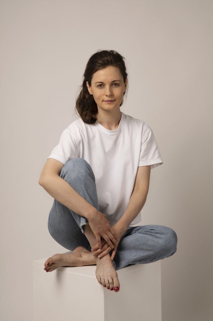 portrait-personnel-femme-studio-photo