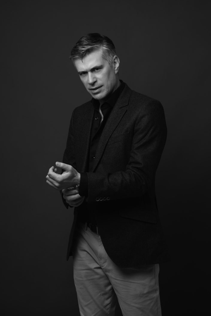 photographe-portrait-homme-book-photo-studio-modele